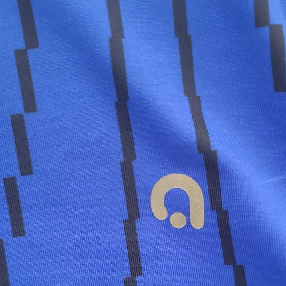 Hyba Blue and Black Tank Top Size Medium - Picture 3 of 7